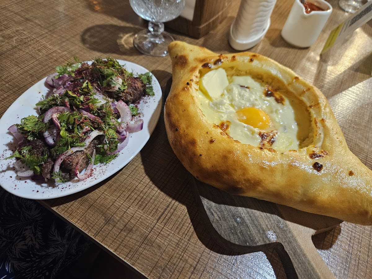 Host Of Signagi Restaurant Photos 2